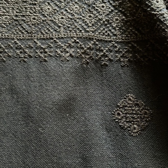 Madewell black sleeveless dress with embroidered top and bottom and designs. 4 - Picture 10 of 10